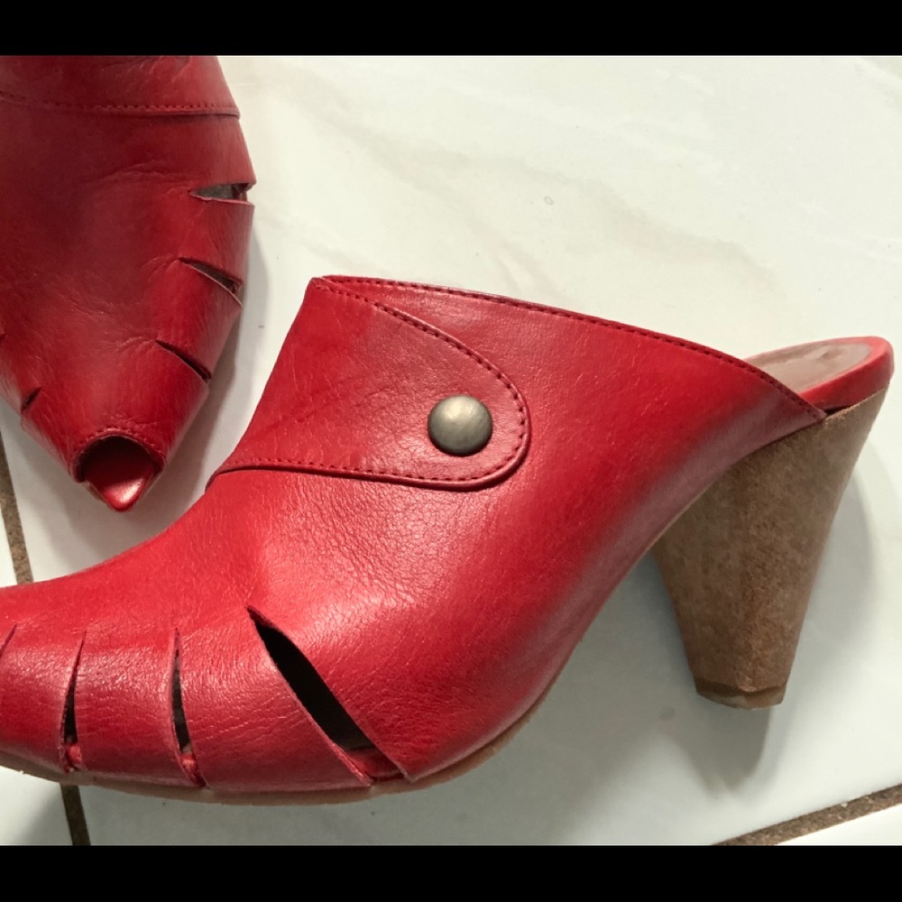 🍁Chanii B Red Size 39 Ladies Heels - EUC